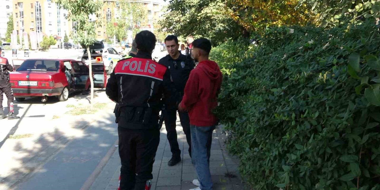 Malatya’da polisin "dur" ihtarına uymayan araçta uyuşturucu yakalandı