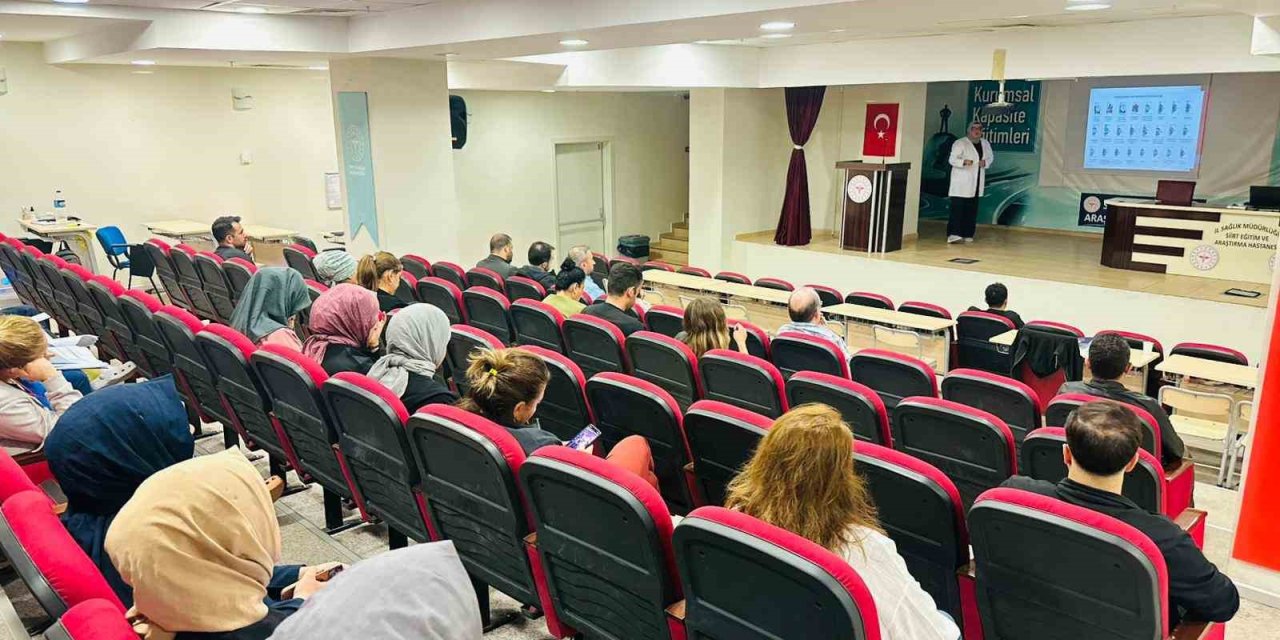 Siirt’te "Klinik Rehberler ve Protokoller" eğitimi verildi
