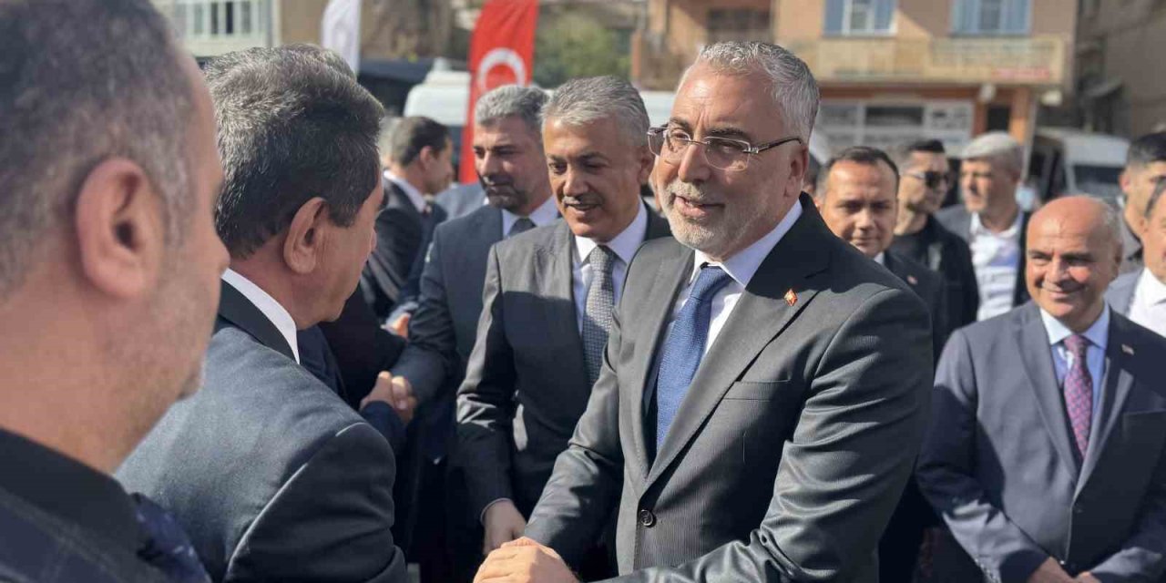 Bakan Vedat Işıkhan: "20 bin öğrencimize toplamda 457 milyon liralık ödeme yapacağız"