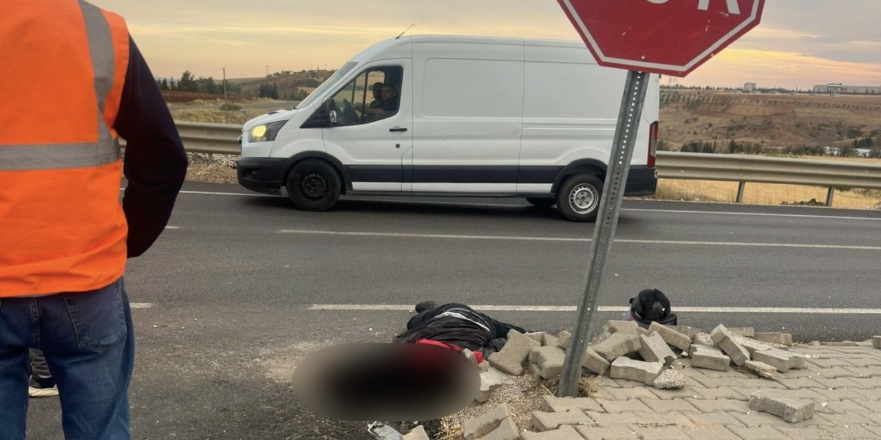 Tır ile motosiklet çarpıştı: 1 kişi öldü