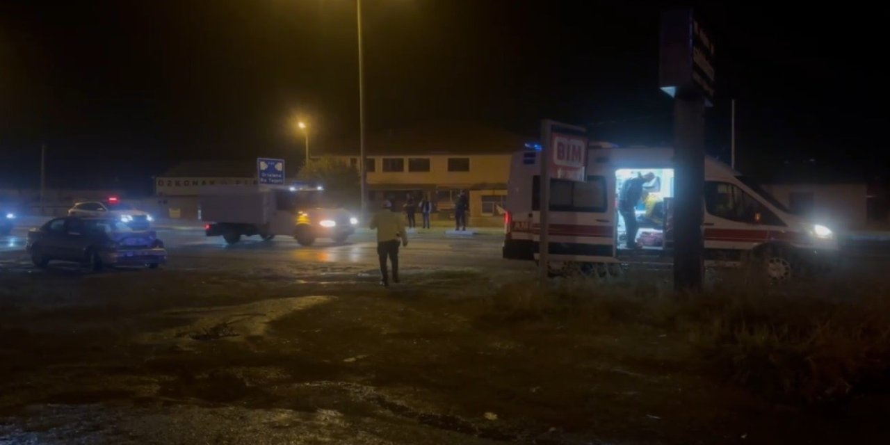 Erzincan’da yolcu otobüsü ile otomobil çarpıştı: 1 kişi yaralandı