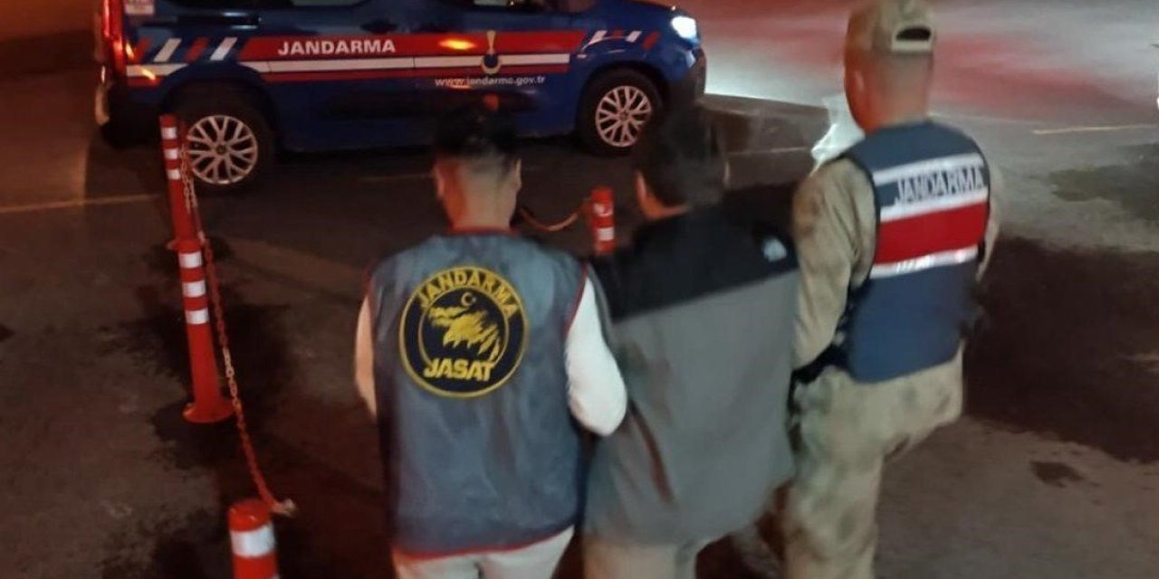Erzurum'da jandarma araması olan şahsı yakaladı