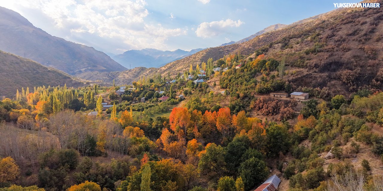 Şemdinli’de sonbaharın renk cümbüşü büyülüyor