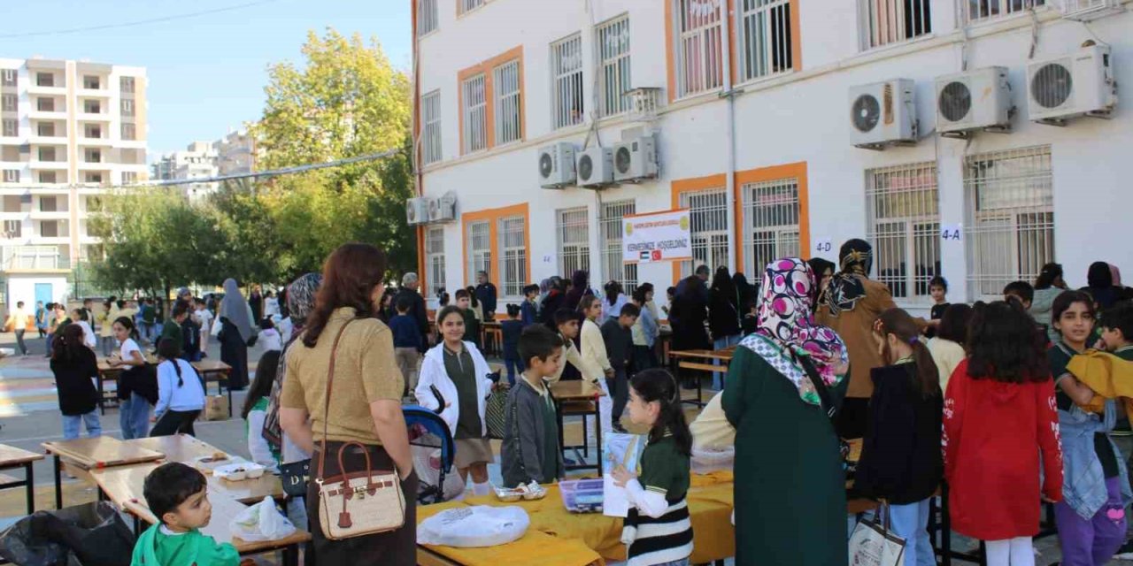 Diyarbakır'da minik yüreklerden Gazze’ye destek etkinliği