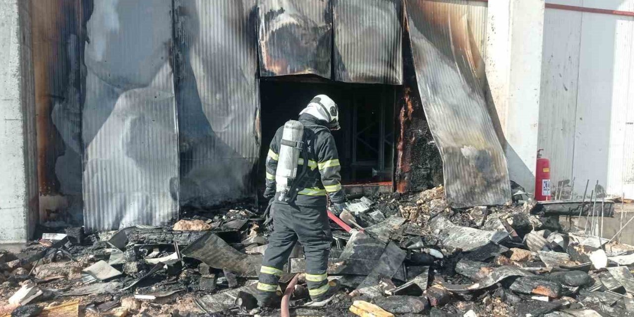 Batman’daki dondurma fabrikasında yangın