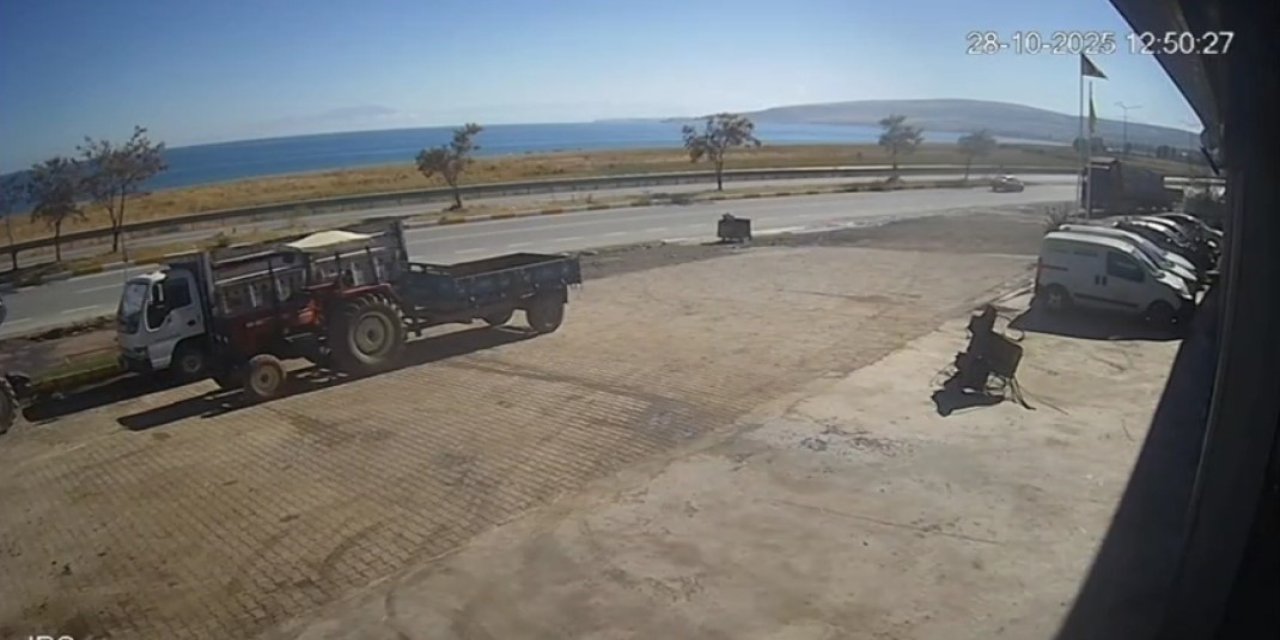 Ahlat’ta trafik kazası: 4 kişi yaralandı