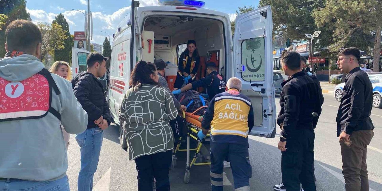 Elazığ'da minibüsün çarptığı yaşlı kadın yaralandı