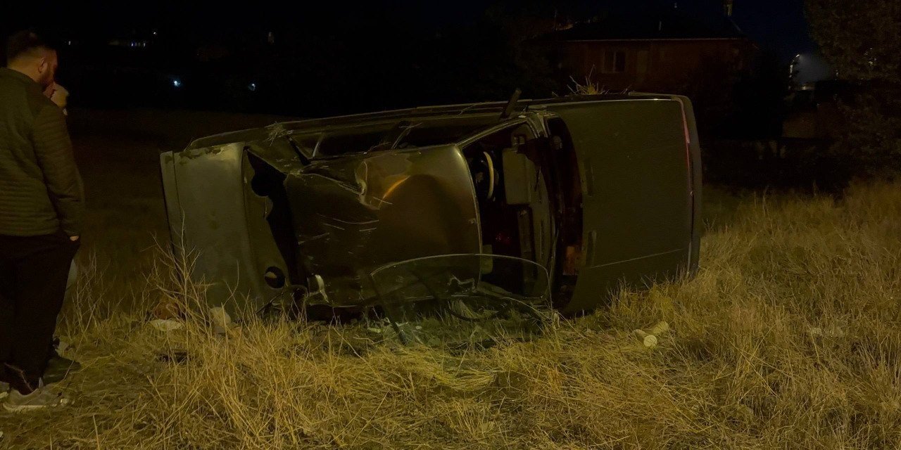 Erzincan’da takla atan aracın sürücüsü yaralandı