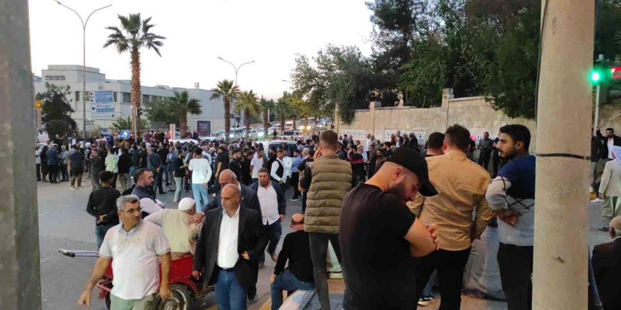 Cenaze defni sırasında "park cezası" kavgası: 9 yaralı