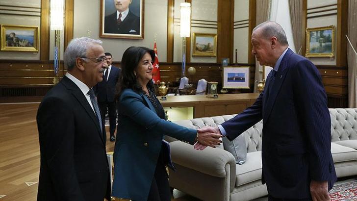 Cumhurbaşkanı Erdoğan, Dem Parti heyetini Külliyede kabul etti