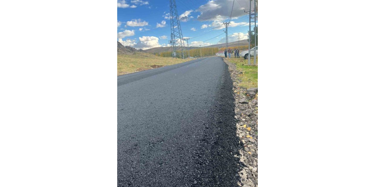 Patnos’ta köyde asfalt çalışması tamamlandı