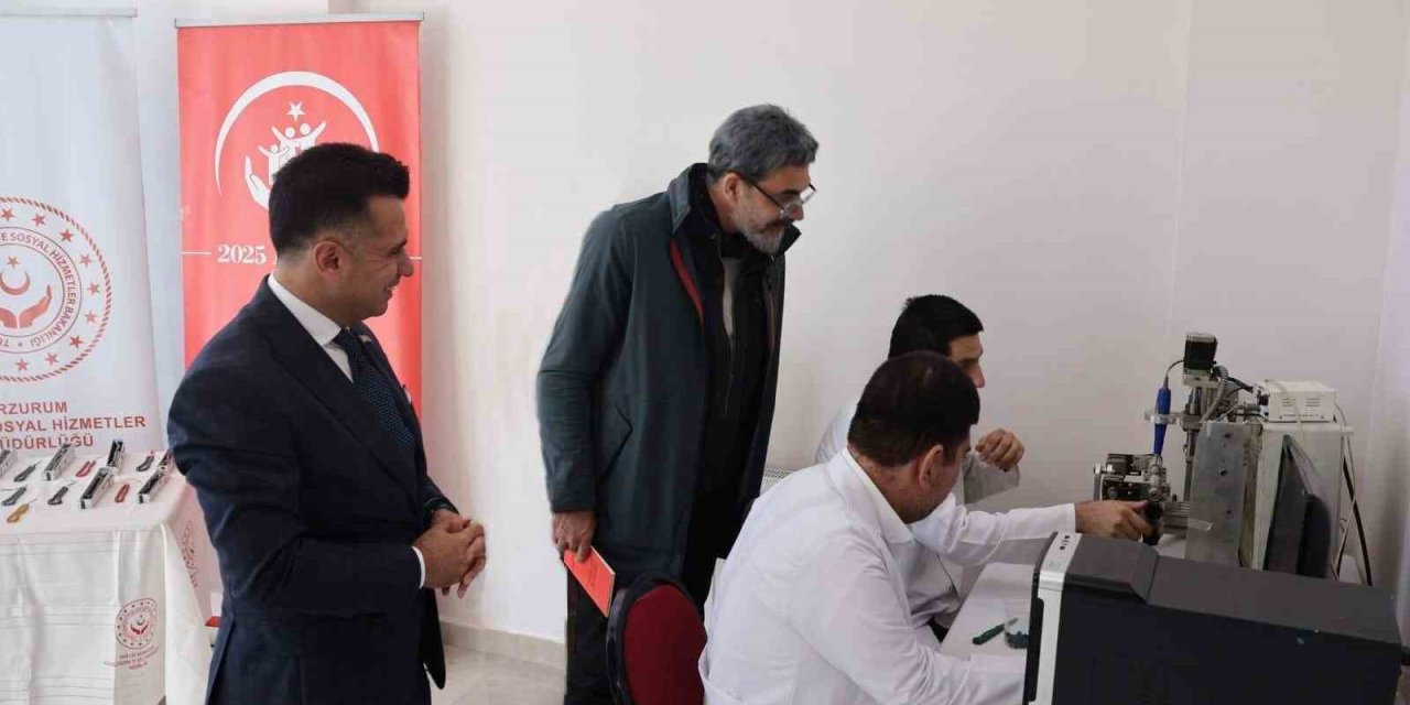 Uğur Işılak’tan engelsiz yaşam merkezine ziyaret