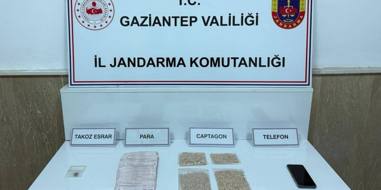 Gaziantep’te 4 bin 587 adet captagon hap ele geçirildi: 4 kişi tutuklandı