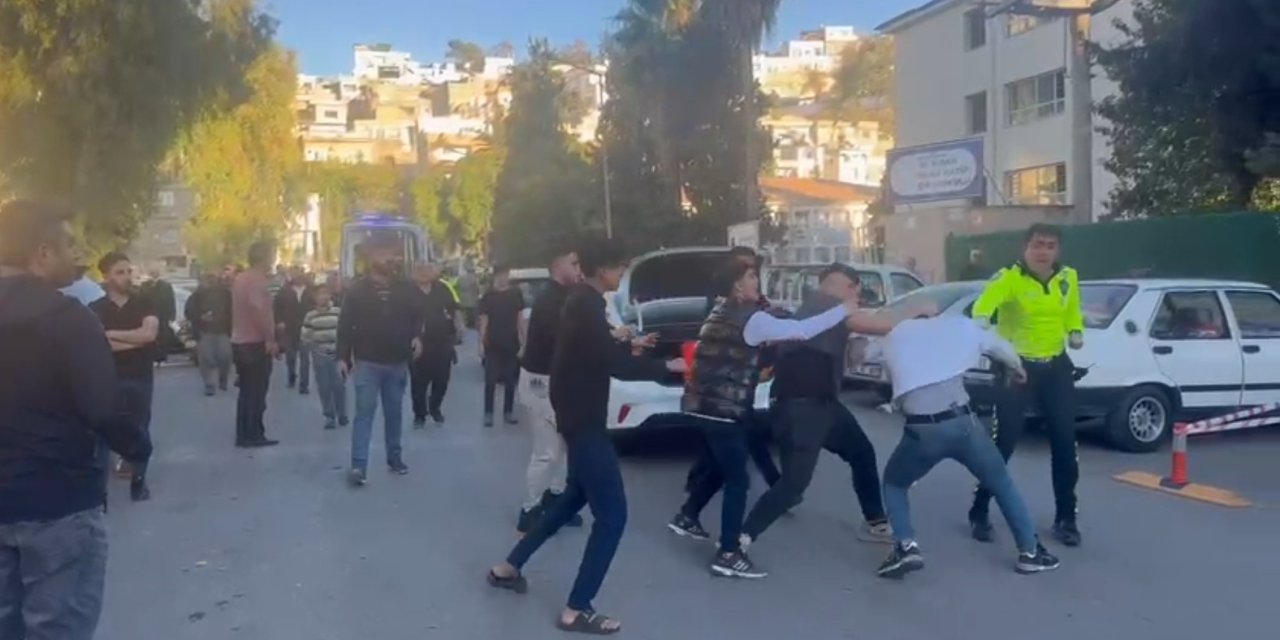 Şanlıurfa’da kaza sonrası kavga kameralarda