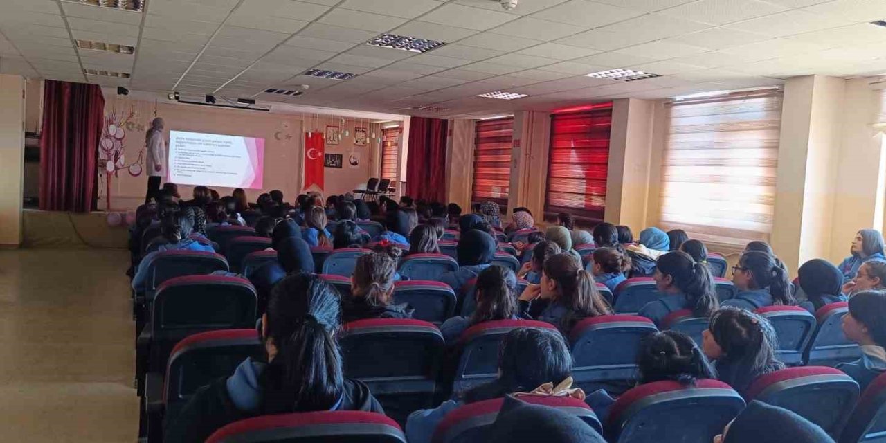 Karayazı’da meme kanseri farkındalık semineri yapıldı