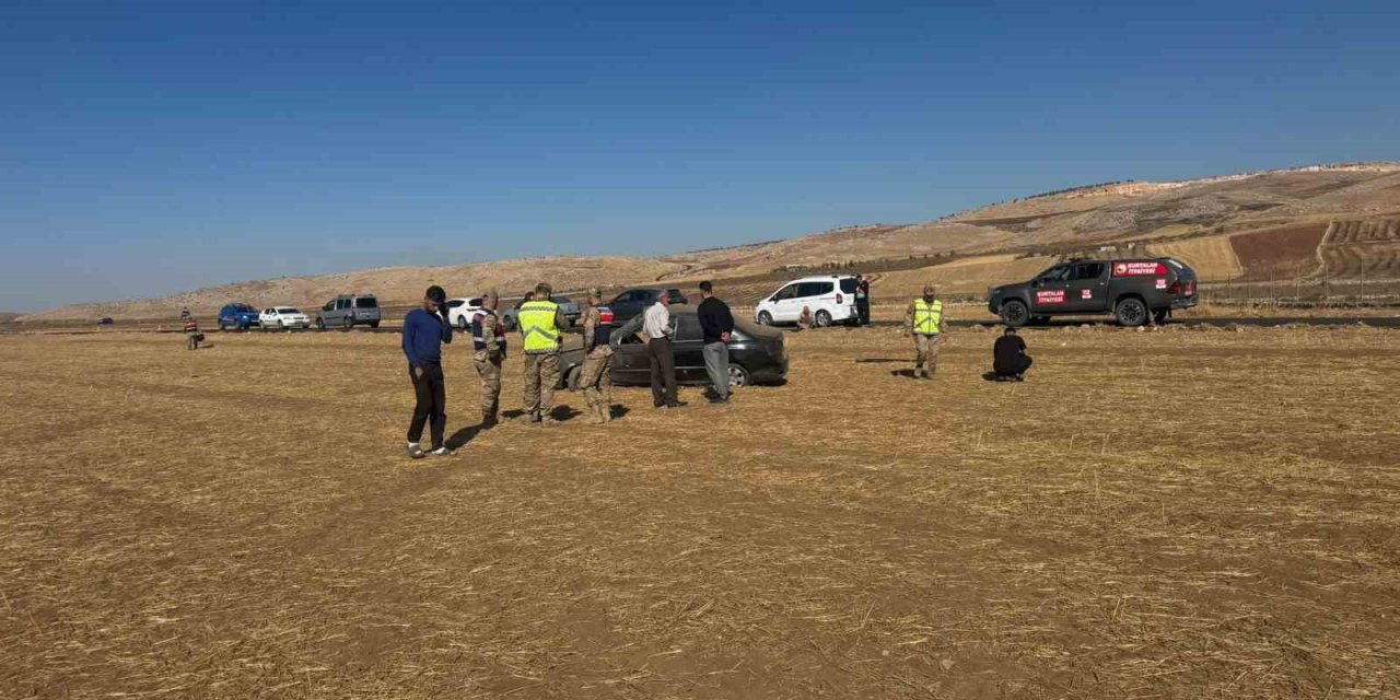 Siirt’te otomobil takla attı, camdan fırlayan çocuk öldü