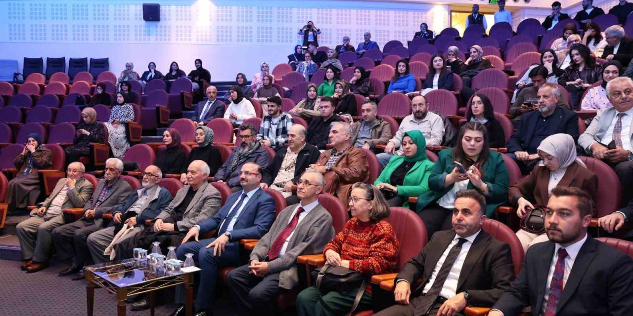 Prof. Dr. Orhan Okay belgeselinin ilk gösterimi Atatürk Üniversitesi'nde yapıldı