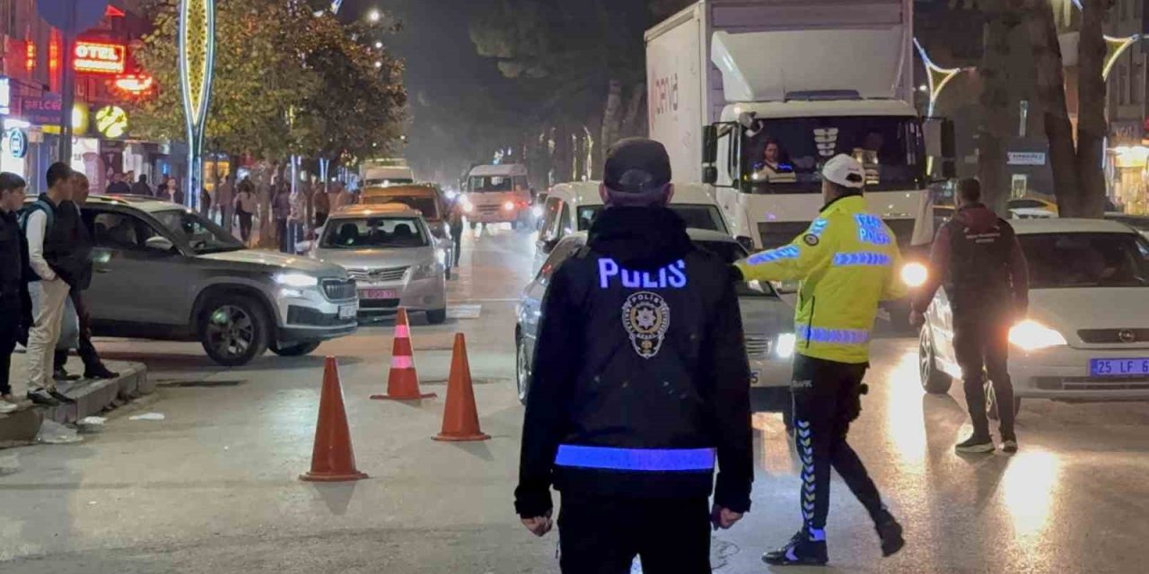 Tatvan’da 953 Kişi ve 292 araç denetlendi