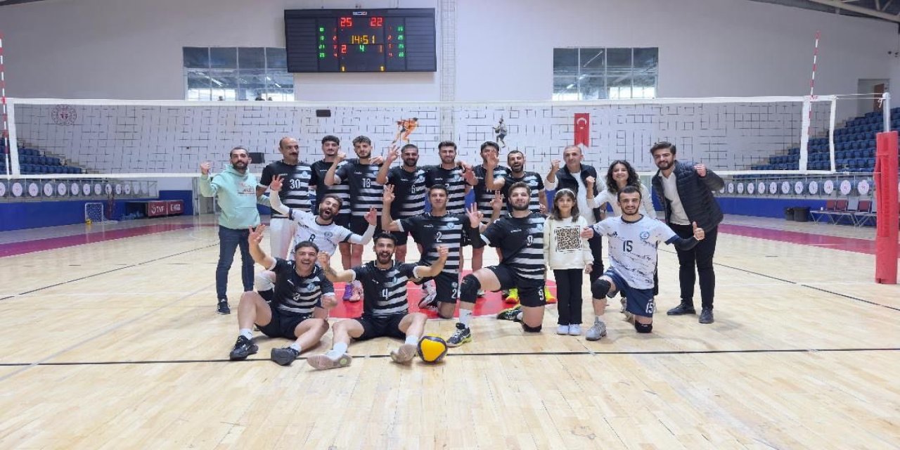 Hakkari Gençlik Merkezi Spor Kulübü’nden lider karşısında zafer