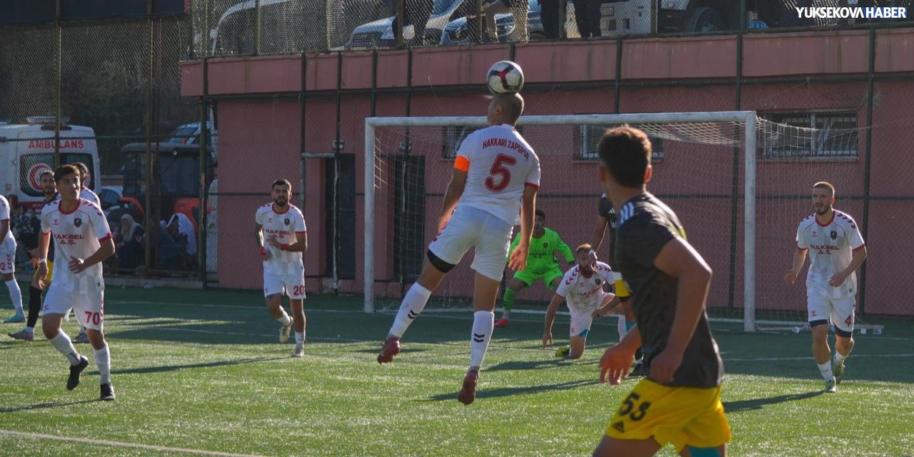 Hakkari Zap Spor ile Bitlis 1916 FSK maçı 0-0 berabere bitti