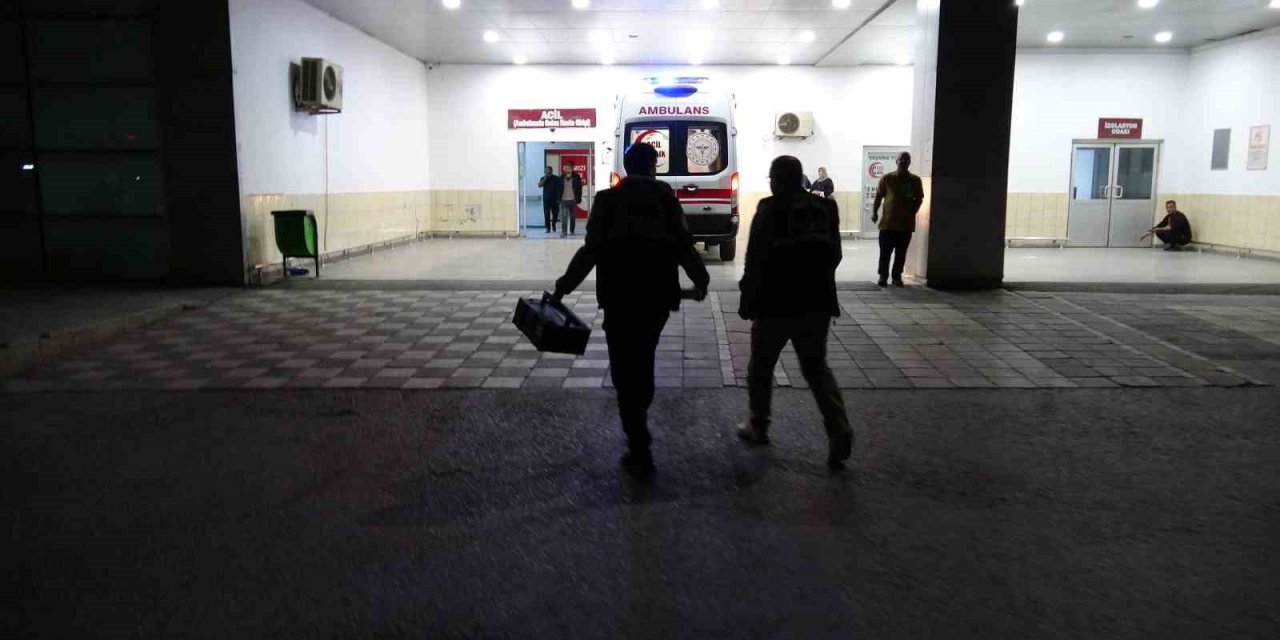 Bahçede silahla oynayan şahıs kendini yaraladı