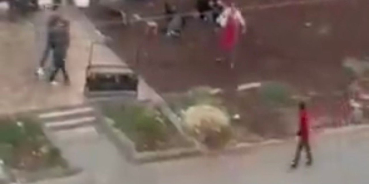 Diyarbakır’da 2 kişinin öldüğü silahlı kavga cep telefonu kamerasında