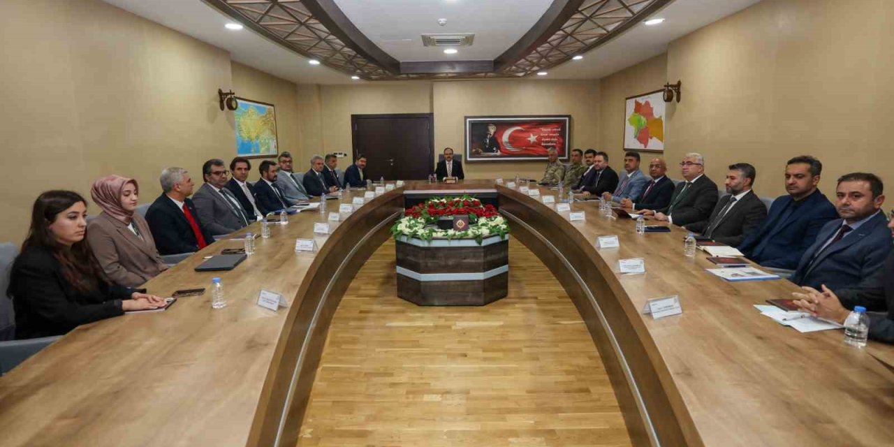 Siirt’te bağımlılıkla mücadele toplantısı yapıldı