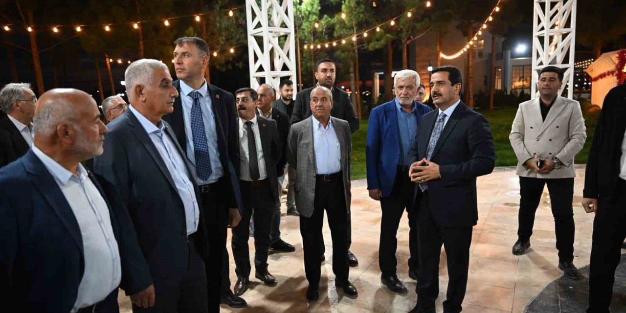 Taşkın, meclis üyeleriyle yatırımları yerinde inceledi