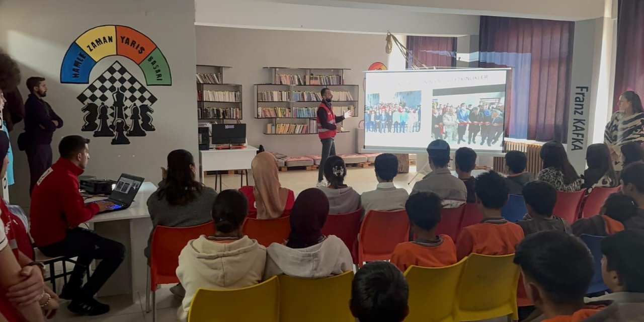 Ağrı'da öğrenciler Kızılay Haftası’nda bilgilendirildi