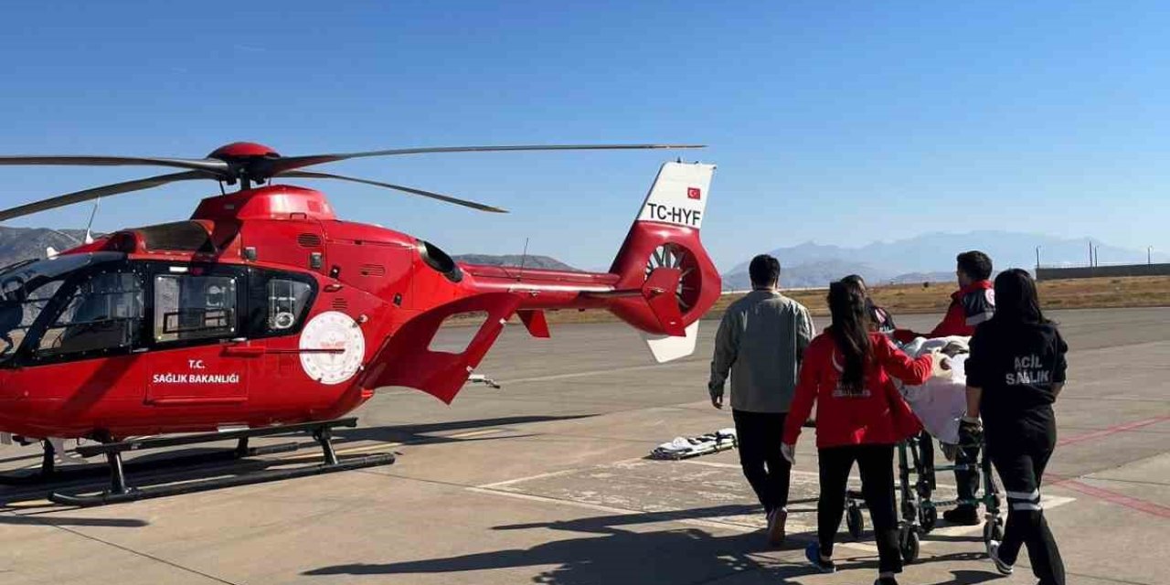 Şırnak’ta 16 yaşındaki hasta için helikopter ambulans havalandı