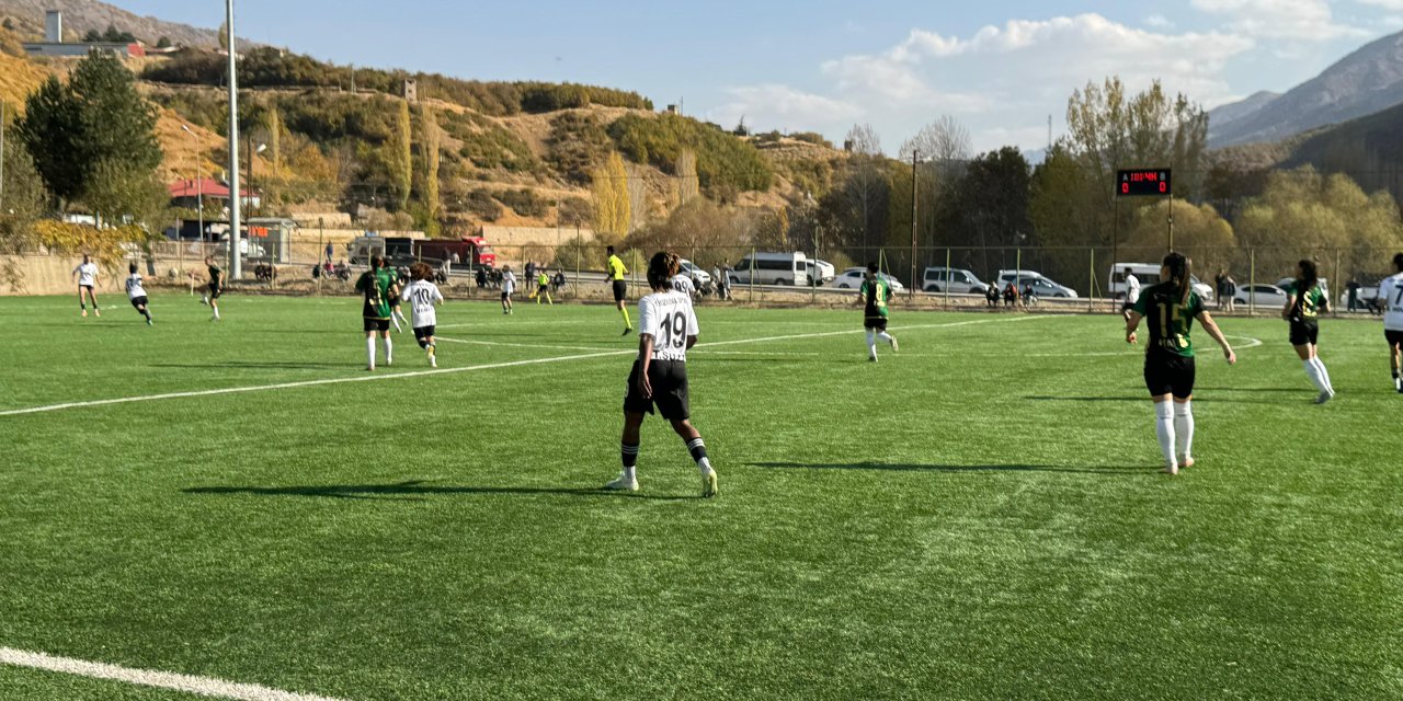 Yüksekova Spor Kadın Futbol Takımı, Ünye Gücü’nü ağırlıyor