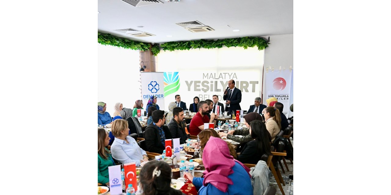Yeşilyurt Belediyesi’nin ev sahipliği yaptığı ‘Aile Mentörlüğü’ eğitimi tamamlandı