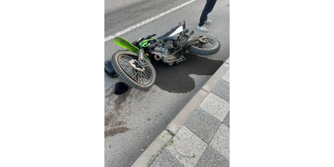 Elazığ’da hafif ticari araç ile motosiklet çarpıştı: 1 yaralı