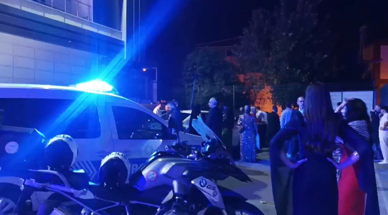 Diyarbakır’daki düğün salonunda çıkan kavgada 2 kişi yaralandı