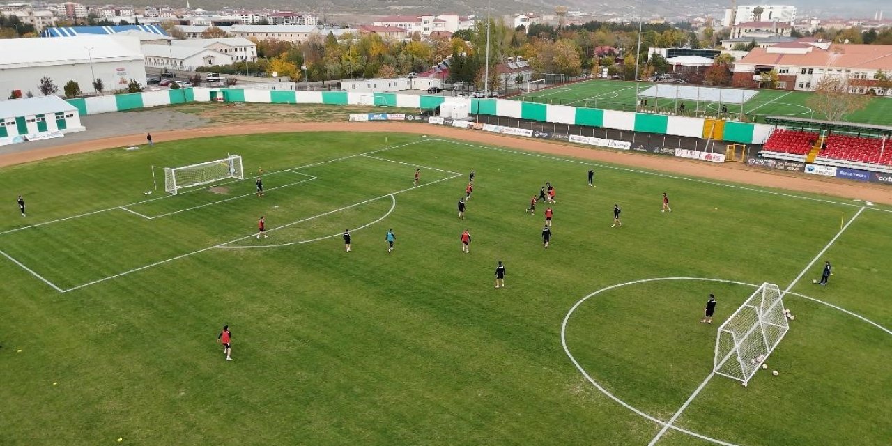 12 Bingölspor şampiyonluk yolunda ilerliyor