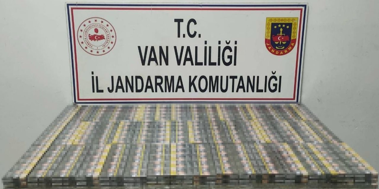 Başkale'de bin 980 paket kaça sigara yakalandı