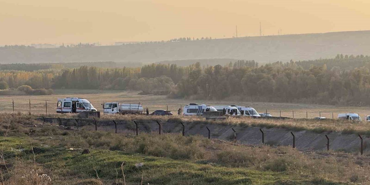 Yüksekova'da görevli olan, tedavi için gittiği hastanede kayıplara karışan polisi arama çalışmaları sürüyor
