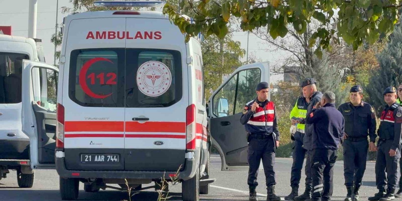 Diyarbakır’da iki aile arasında kavga çıktı: 3 yaralı