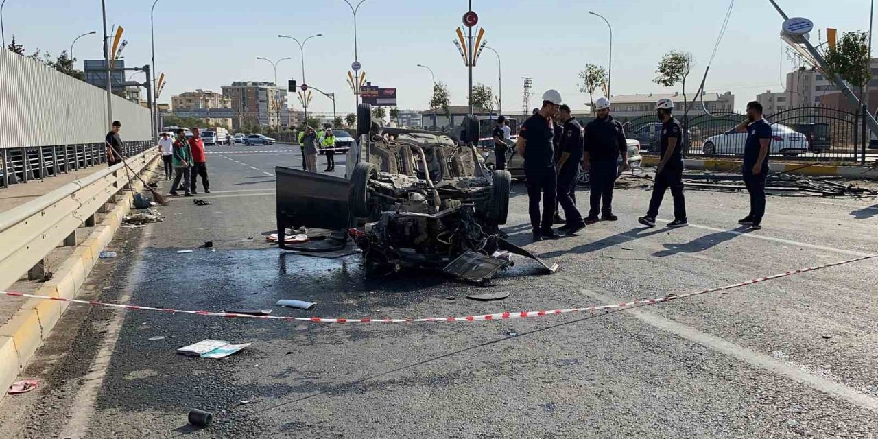 Urfa’da zincirleme trafik kazası: 2 ölü, 3 yaralı