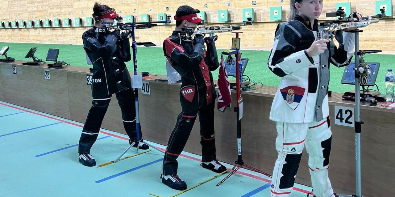 Erzincanlı milli sporcu Afal’dan Türkiye rekoru