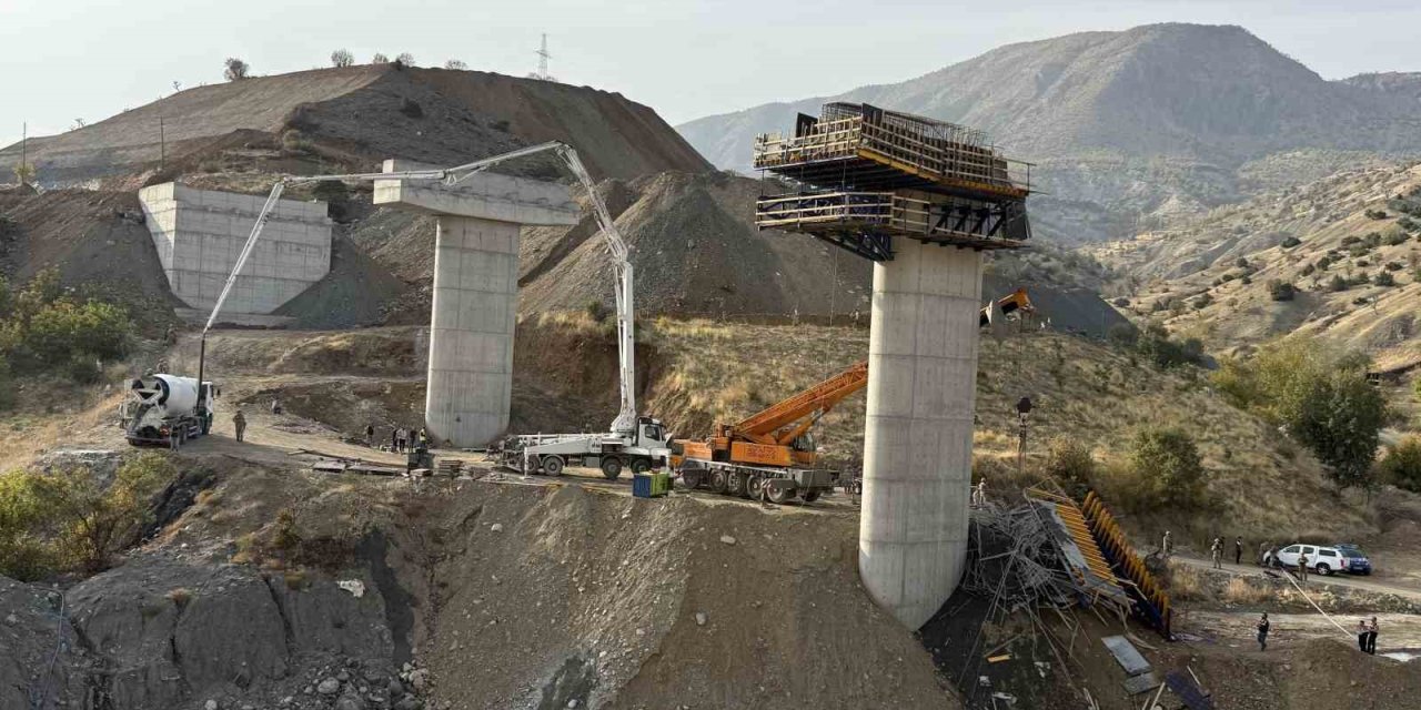 Diyarbakır’da viyadük inşaatı iskelesinde çökme: 3 kişi hayatını kaybetti