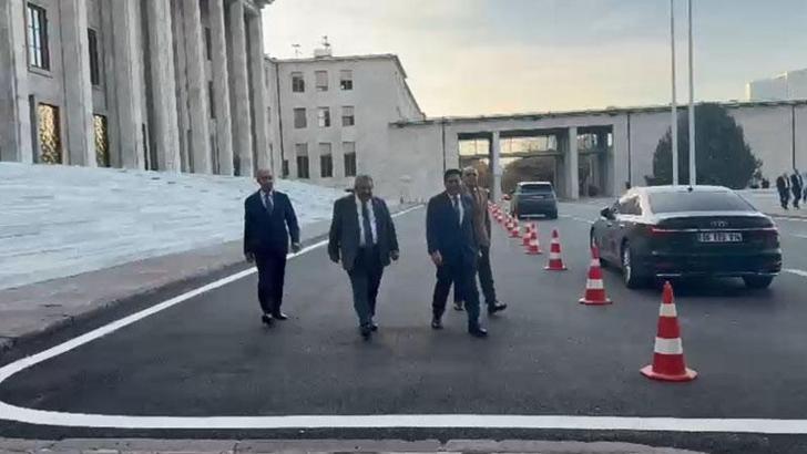 'Milli Dayanışma, Kardeşlik ve Demokrasi' komisyonu toplantısı ertelendi