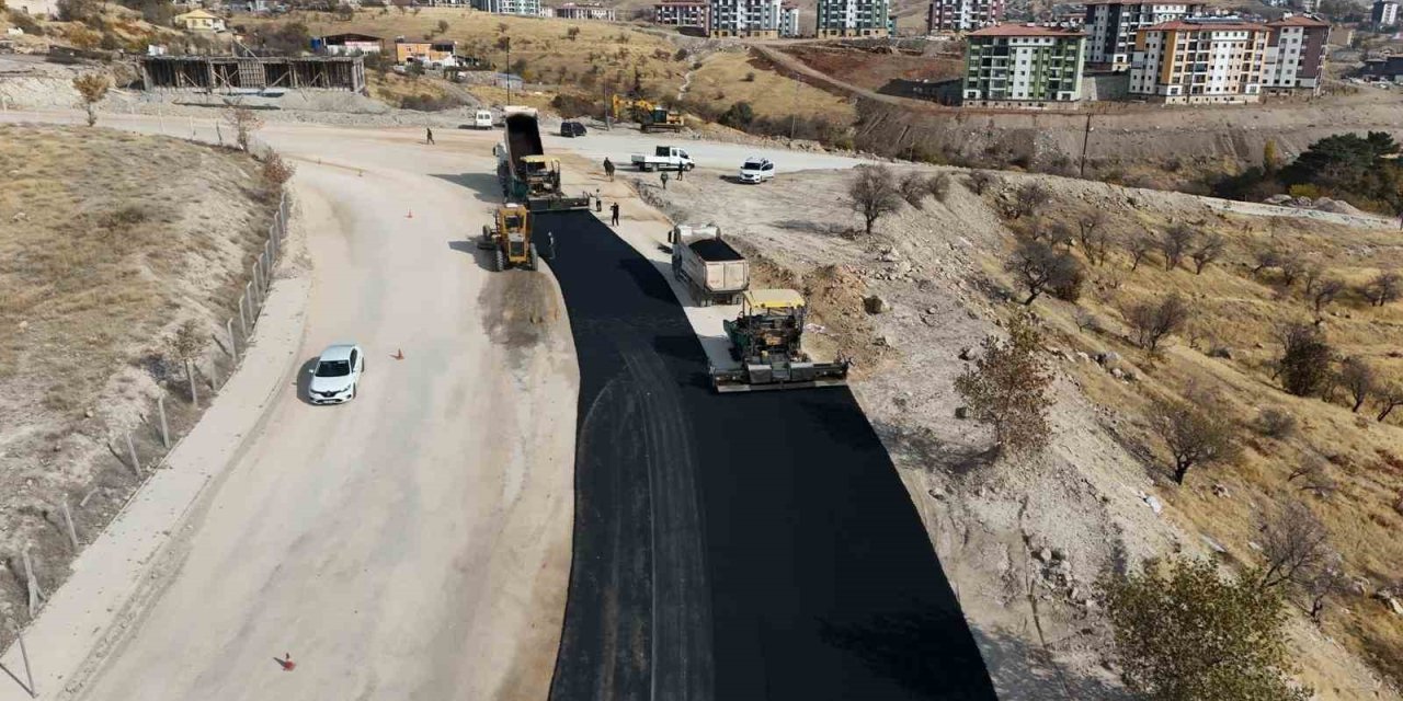 Elazığ’da yol yenileme çalışmaları