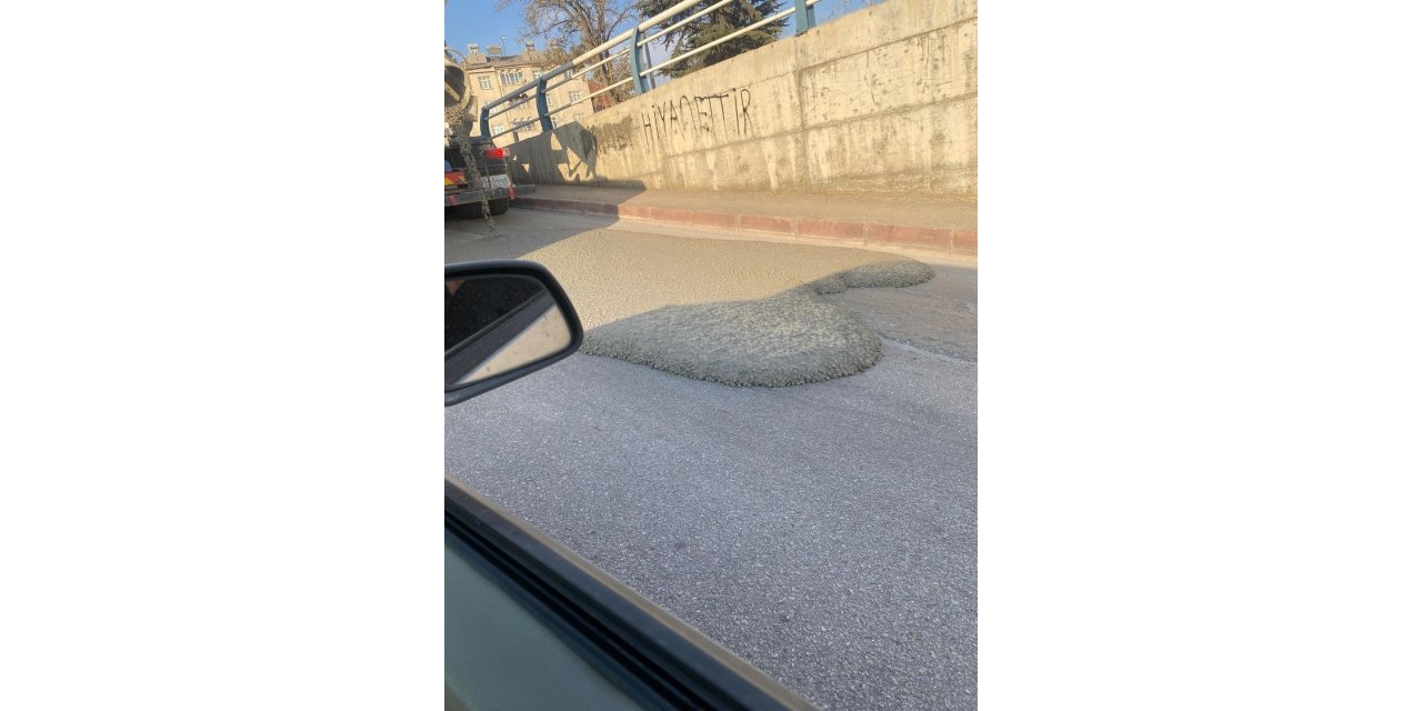 Elazığ’da yola beton döken miksere ceza kesildi