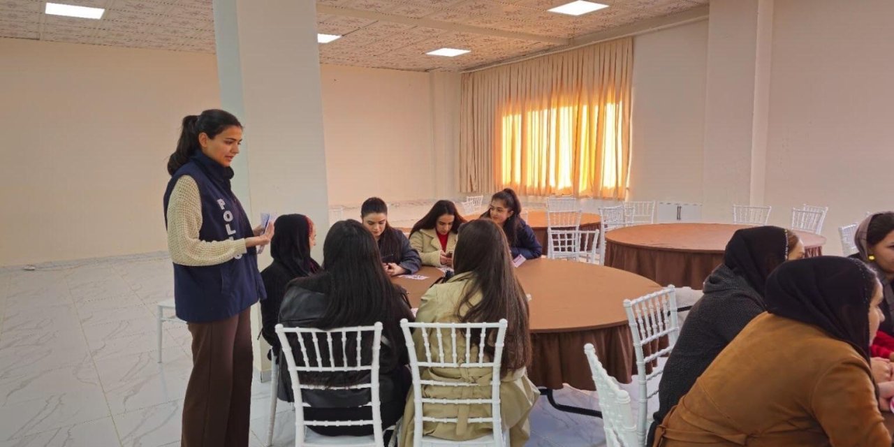 Esendere'de kadın güvenlik güçlerinden KADES tanıtımı