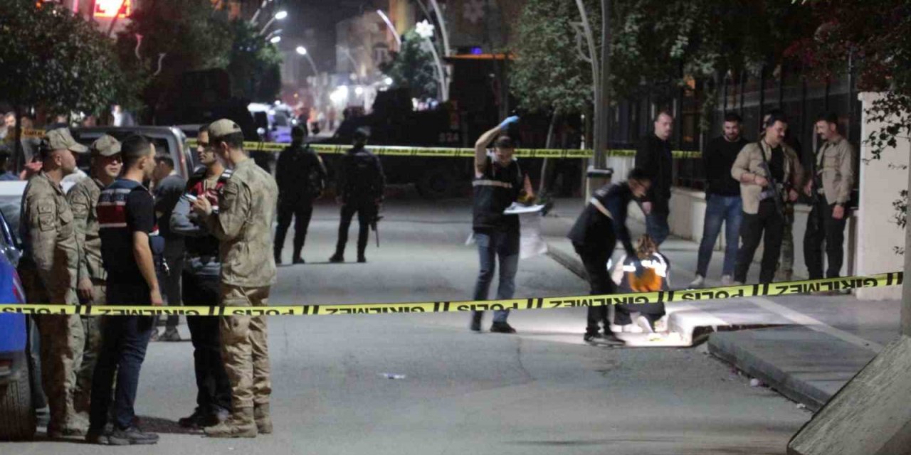 Cizre’de adliye önünde silahlı saldırı: 1 kişi hayatını kaybetti