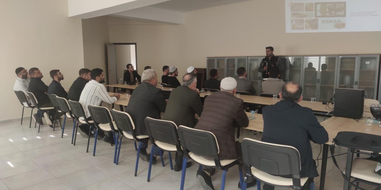 Hasankeyf’te din görevlilerine "En İyi Narkotik Polisi Anne" semineri