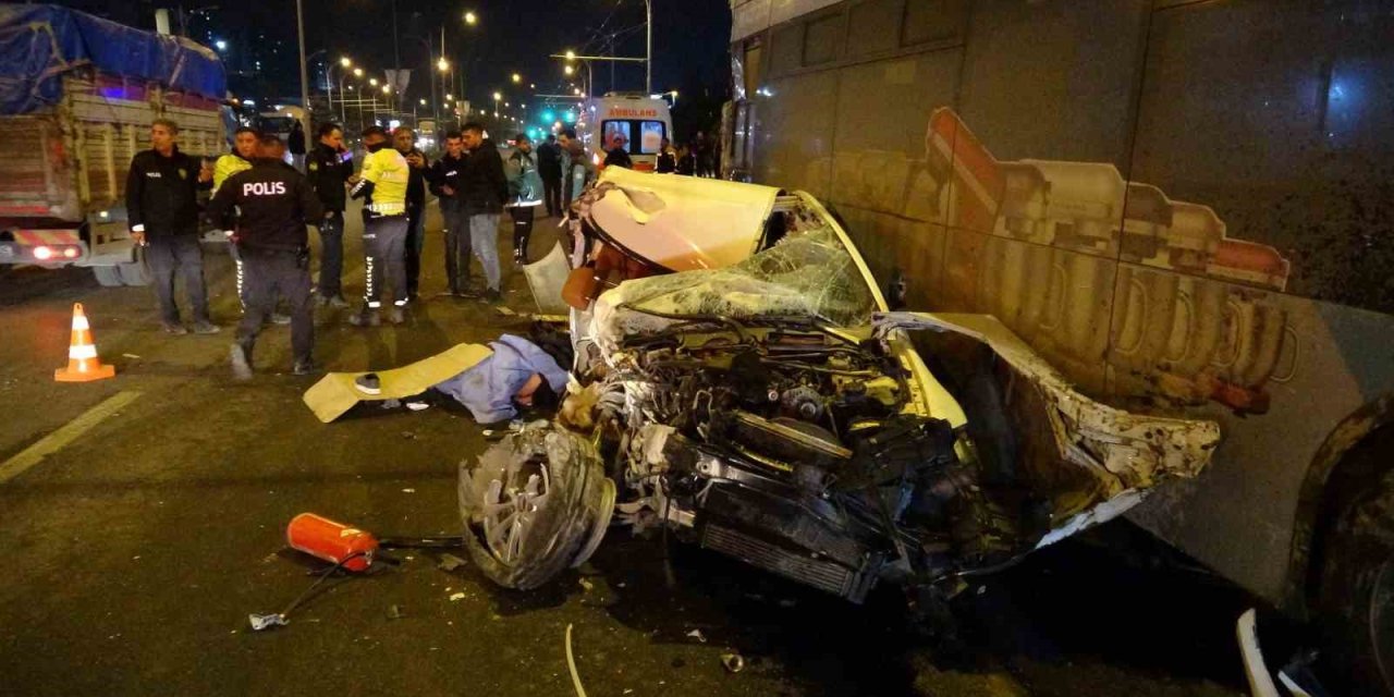 Malatya’da feci kaza: 2 kişi öldü, 3 kişi yaralandı