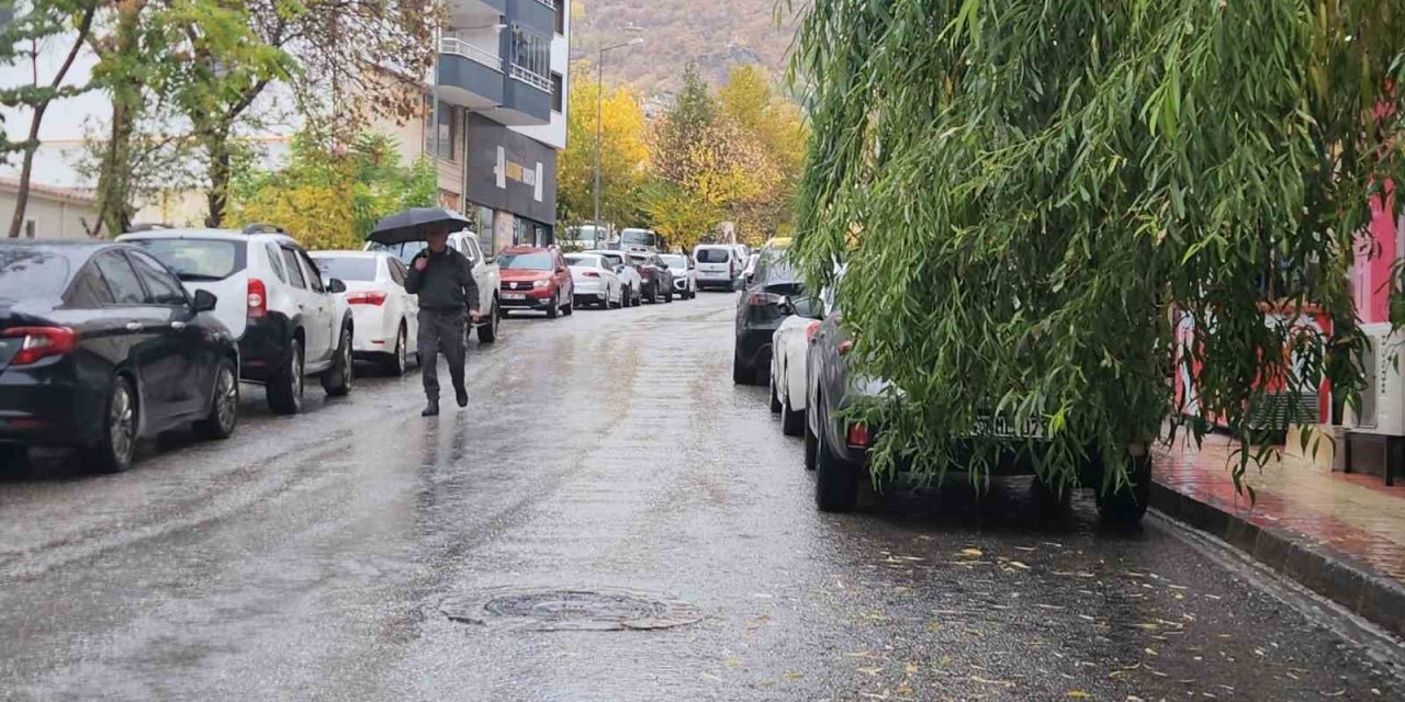 Tunceli’de sağanak etkili oldu