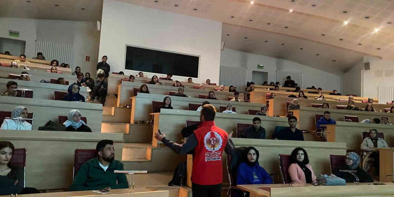 Erzurum polisinden gençlere bilgilendirme